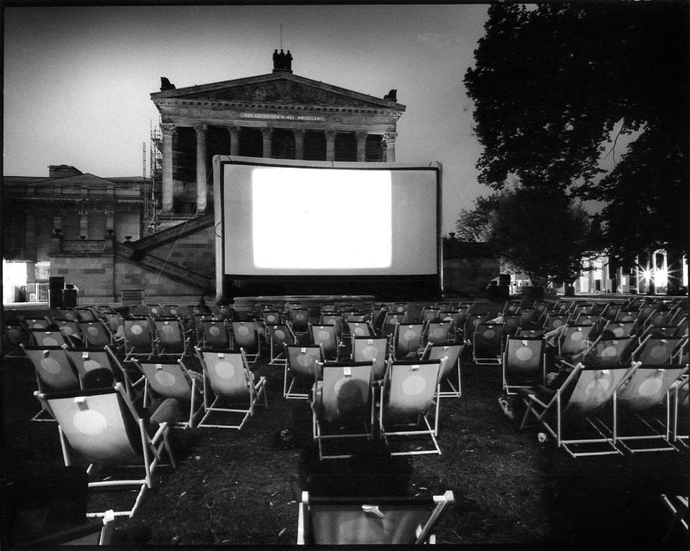 2000-2007- Berlijn - FANTASYBERLIN - outdoor cinema in front of Alte National Galerie, Museumsinsel 